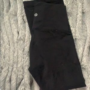 black lululemon leggings
